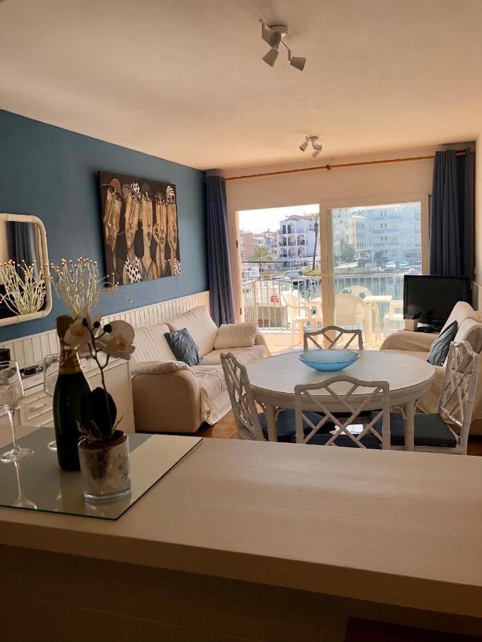 Апартаменты Apt Port Rhodes C, 2 Chbres, 2 Terrasses, Vue Sur Canal Principal De La Marina Et Sur Les Pyrenees Эмпуриабрава Экстерьер фото